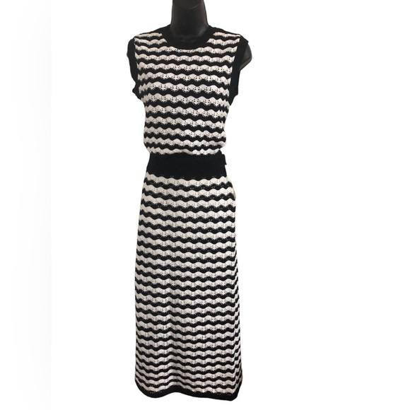Jessica Simpson 2pc black white crochet look sleeveless top and midi skirt set - Picture 2 of 8